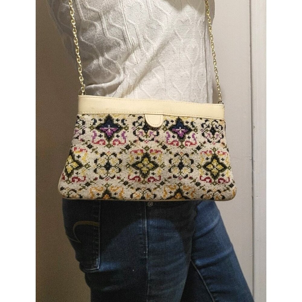 Vintage Walborg Needlepoint Tapestry Purse Floral & Chain Strap carpet basg